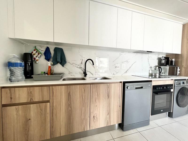 To Let 1 Bedroom Property for Rent in Sandown Western Cape